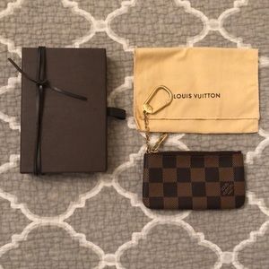 Louis Vuitton Key Pouch Damier